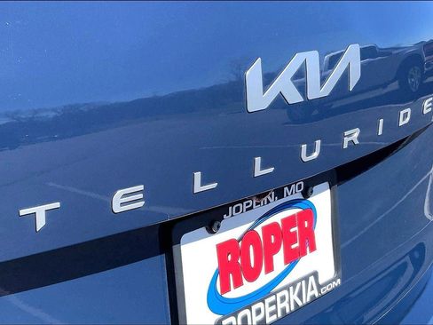 Used 2024 Kia Telluride SX Prestige AWD/4WD image 32
