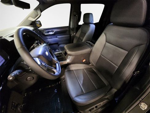 Certified 2025 Chevrolet Silverado 1500 LTZ w/ LTZ Premium Package image 12