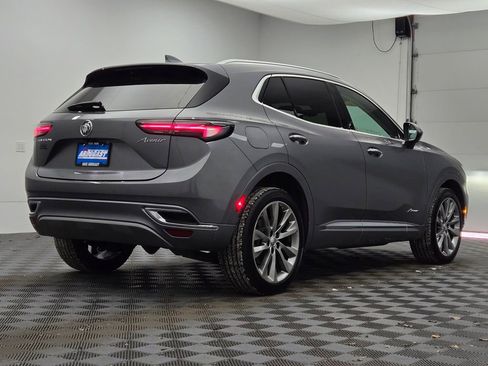 Used 2022 Buick Envision Avenir w/ Technology Package II image 18