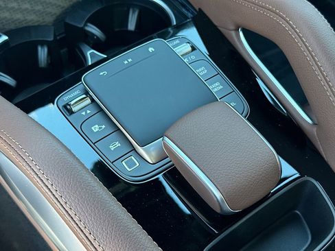 New 2026 Mercedes-Benz GLE 450 4MATIC image 33