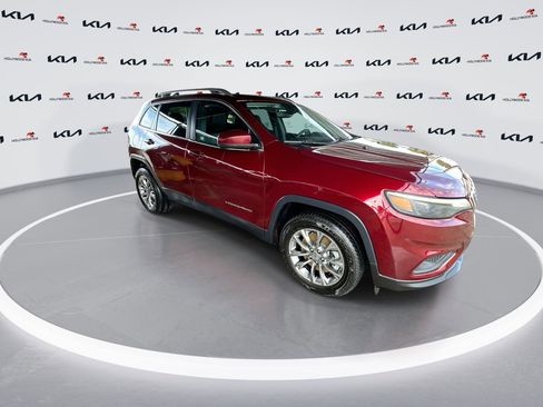 Used 2021 Jeep Cherokee Latitude Lux image 2