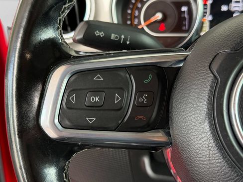 Used 2020 Jeep Wrangler Unlimited Sahara AWD/4WD image 29
