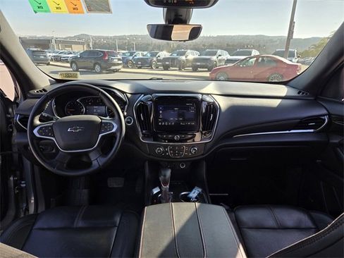 Used 2023 Chevrolet Traverse RS w/ LPO, Floor Liner Package image 17