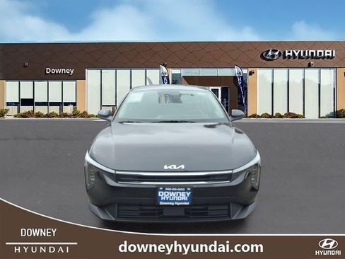 Used 2025 Kia K4 LXS image 2