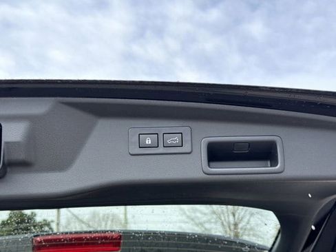 New 2026 Subaru Outback Limited AWD/4WD image 16
