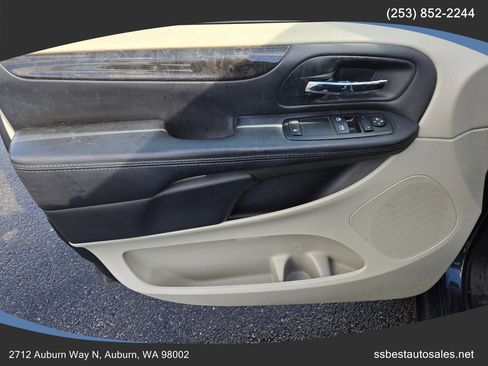 Used 2014 Dodge Grand Caravan American Value Package image 17