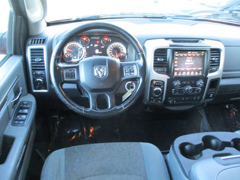 Used 2017 RAM 1500 Big Horn AWD/4WD image 18