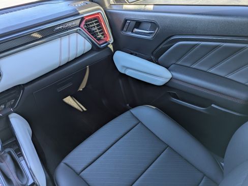 Certified 2023 GMC Canyon AT4X image 16