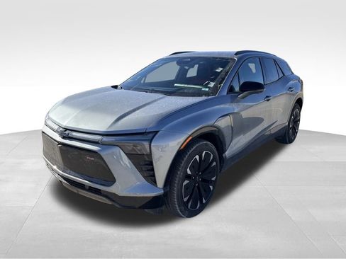 Used 2024 Chevrolet Blazer EV RS image 2