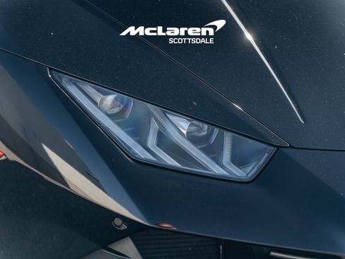 Used 2021 Lamborghini Huracan EVO RWD image 19