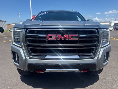 Used 2023 GMC Yukon XL AT4 w/ LPO, Floor Liner Package AWD/4WD image 10