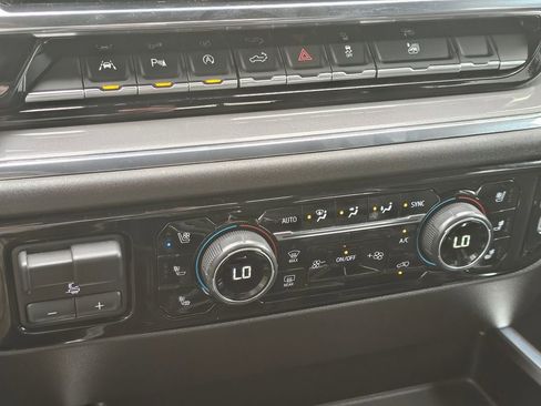 Certified 2024 Chevrolet Silverado 1500 High Country w/ Technology Package AWD/4WD image 28