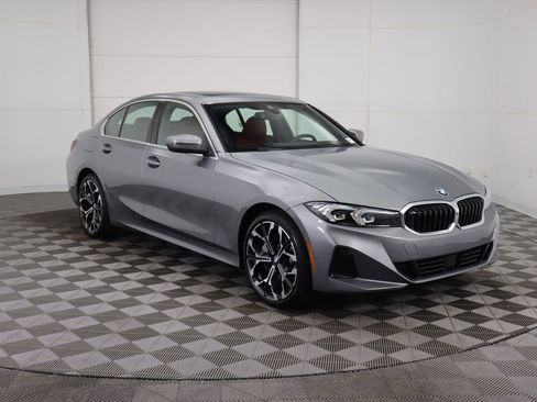 Certified 2025 BMW 330i Sedan w/ Premium Package image 4