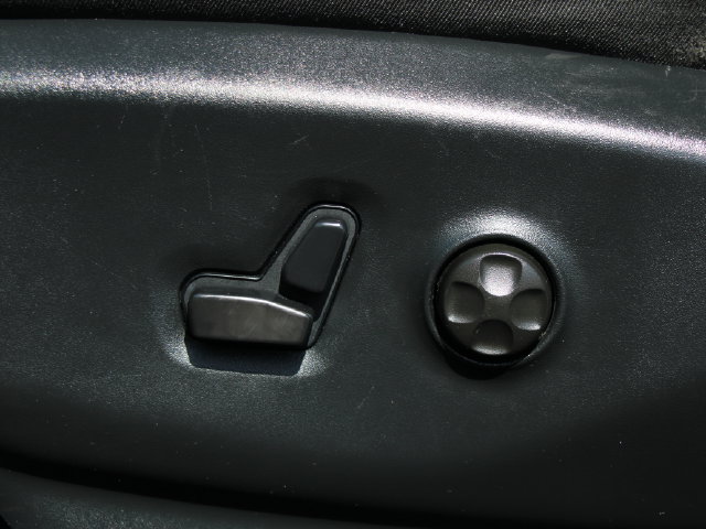 Used 2025 Chrysler Pacifica Select FWD image 22