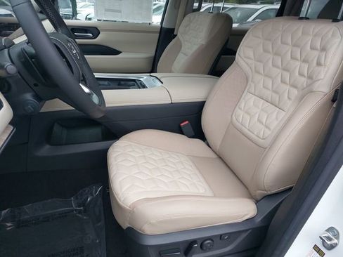 New 2026 Nissan Armada Platinum Reserve image 15