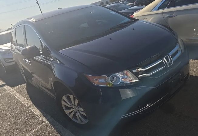 Used 2016 Honda Odyssey SE image 1
