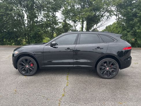 Used 2019 Jaguar F-PACE S AWD/4WD image 2