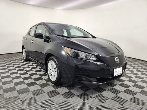 Used 2025 Nissan Leaf S FWD image 7
