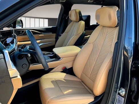 New 2025 Cadillac Escalade IQ Sport 2 w/ LPO, ONYX Package image 9
