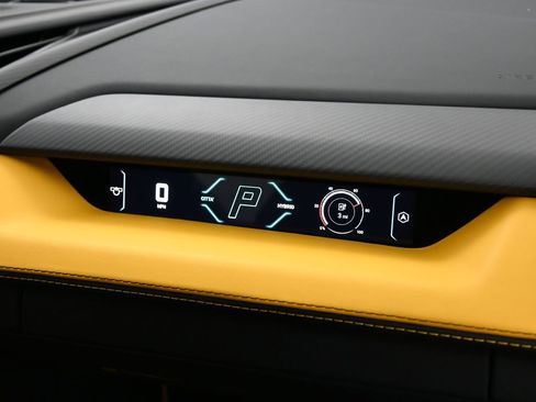 Used 2024 Lamborghini Revuelto AWD/4WD image 27
