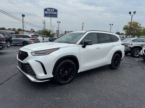 Used 2023 Toyota Highlander XSE AWD/4WD image 1