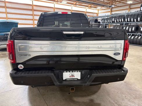 Used 2016 Ford F150 Platinum w/ Equipment Group 701A Luxury AWD/4WD image 9