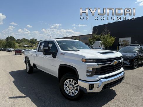 Used 2024 Chevrolet Silverado 3500 LT w/ Convenience Package image 1