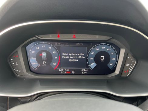 Used 2020 Audi Q3 2.0T Premium w/ Convenience Package image 27