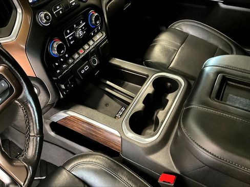 Used 2020 Chevrolet Silverado 1500 High Country w/ Technology Package image 20