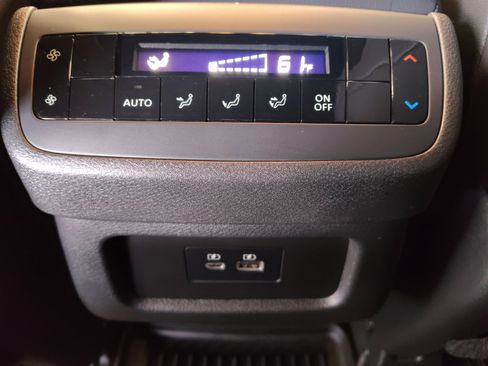 Used 2025 Nissan Pathfinder Rock Creek AWD/4WD image 33