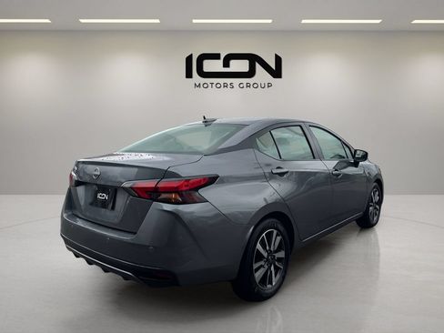 Used 2025 Nissan Versa SV FWD image 5