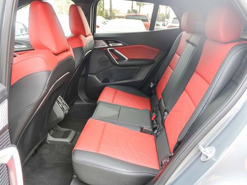 Used 2025 BMW X2 xDrive28i image 18