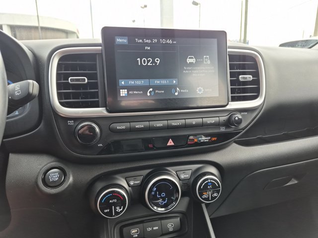 Used 2025 Hyundai Venue SEL FWD image 18