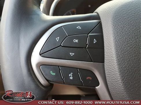 Used 2021 Jeep Grand Cherokee Limited w/ Premium Lighting Group RWD image 29