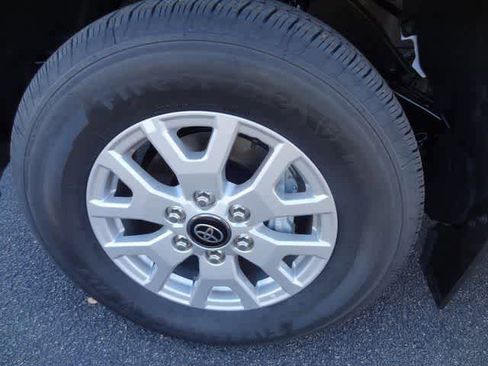 Used 2024 Toyota Tacoma SR image 26