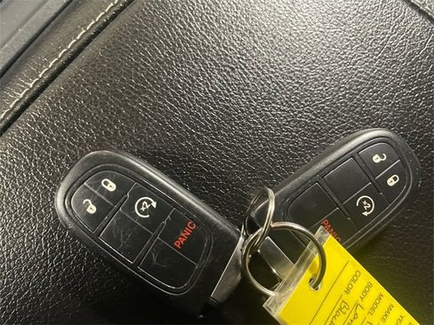 Used 2014 RAM 1500 Laramie w/ Convenience Group image 21