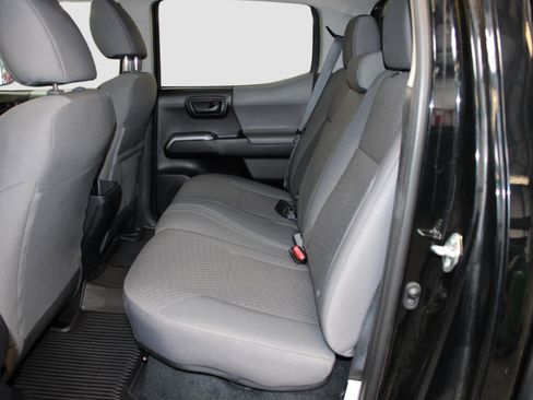 Used 2020 Toyota Tacoma SR5 RWD image 36