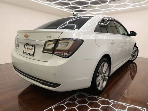 Used 2016 Chevrolet Cruze LTZ w/ Sun, Sound and Sport Package FWD image 7