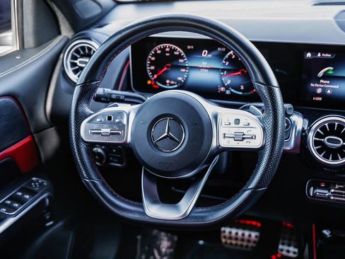 Used 2021 Mercedes-Benz GLB 250 image 13