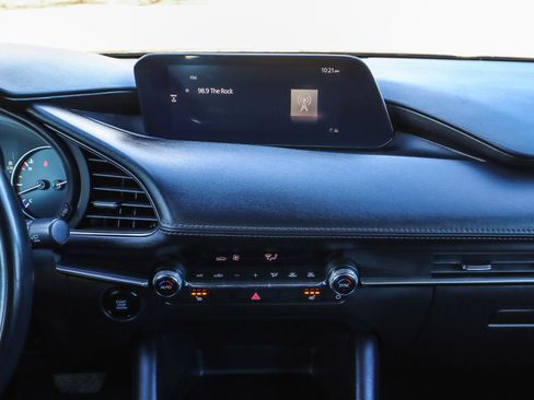 Used 2024 MAZDA MAZDA3 s image 27