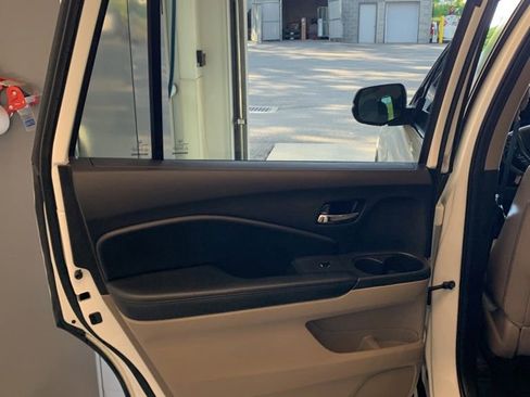 Used 2018 Honda Pilot EX-L image 8