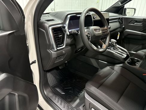 New 2026 GMC Canyon Elevation w/ Convenience Package RWD image 10