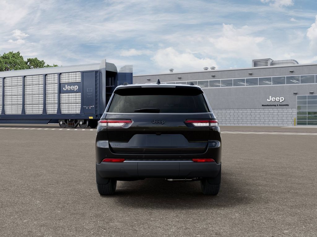 New 2026 Jeep Grand Cherokee L 4WD image 7