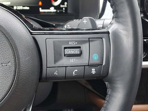 Used 2022 Nissan Pathfinder Platinum w/ Cargo Package image 23