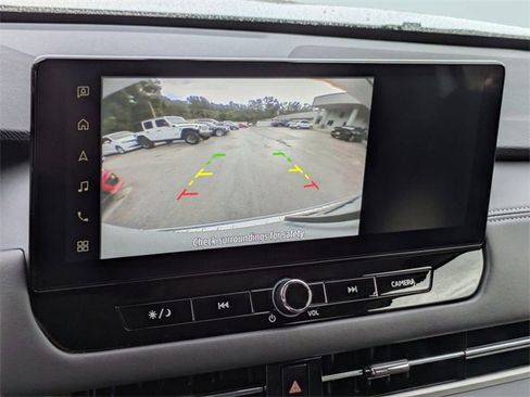 New 2025 Mitsubishi Outlander ES image 30