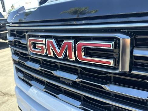New 2026 GMC Sierra 2500 AT4 image 32