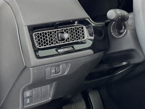 Certified 2024 Honda Civic EX-L image 10