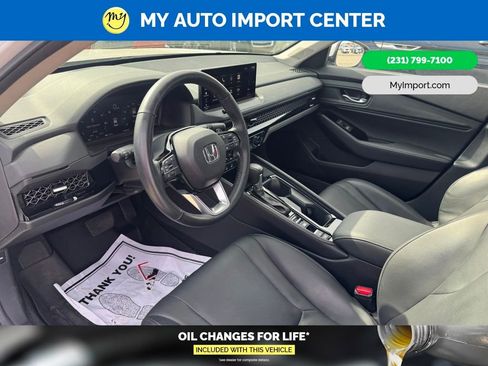 Used 2023 Honda Accord Touring image 10