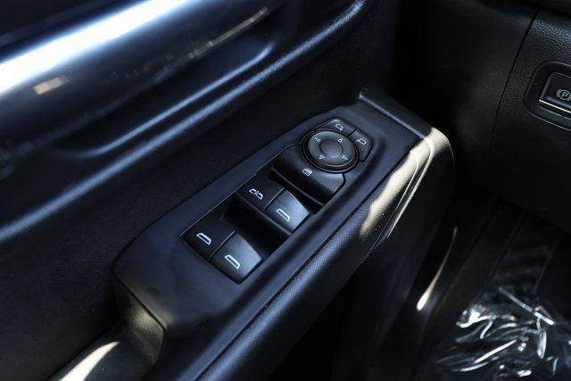 Used 2023 Chevrolet Silverado 1500 Custom RWD image 19