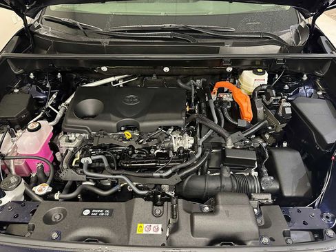 Used 2025 Toyota RAV4 XLE w/ Convenience Package image 14